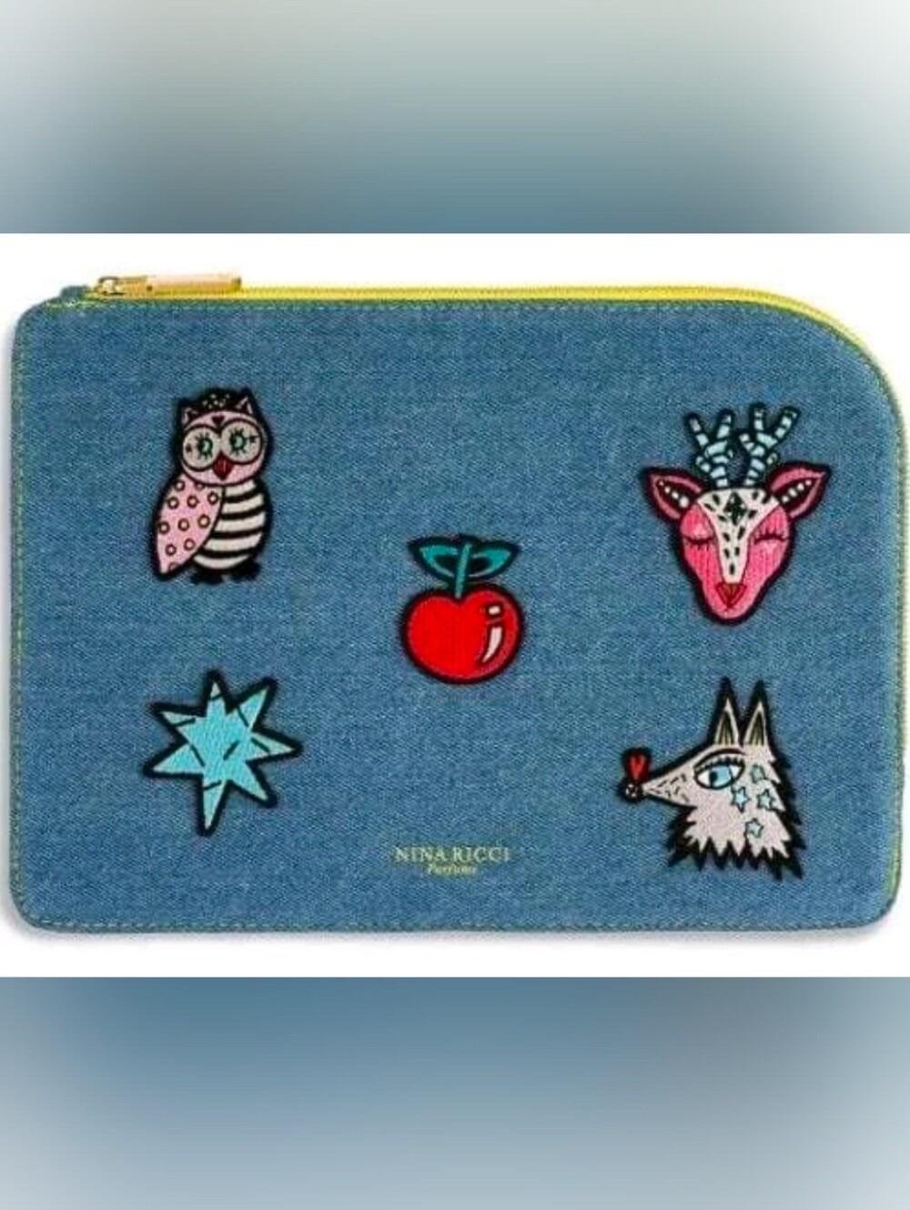 NWOT Authentic Nina Ricci Parfums collectible makeup clutch/pouch